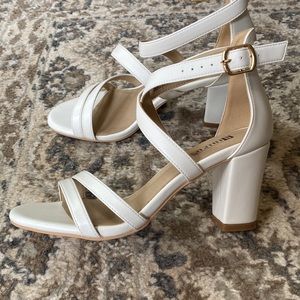 IDIFU | White Heels